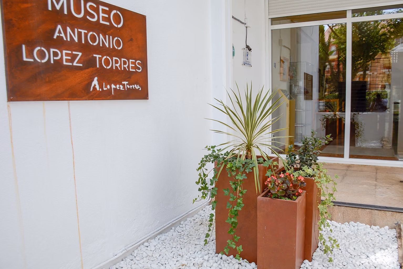 Entrada principal al museo López Torres