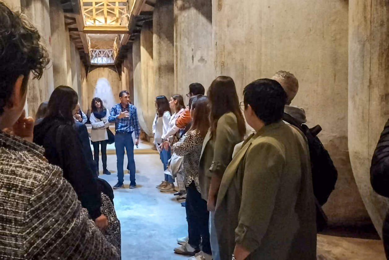 Visita a la cueva Perales