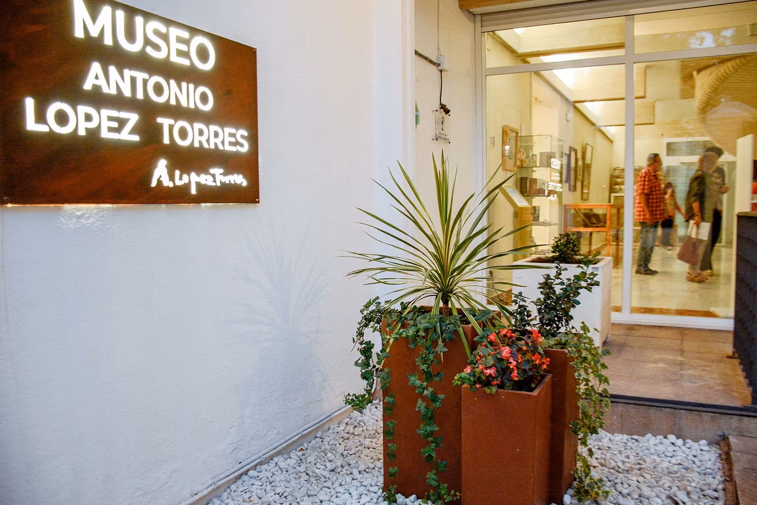 Entrada principal al Museo López Torres