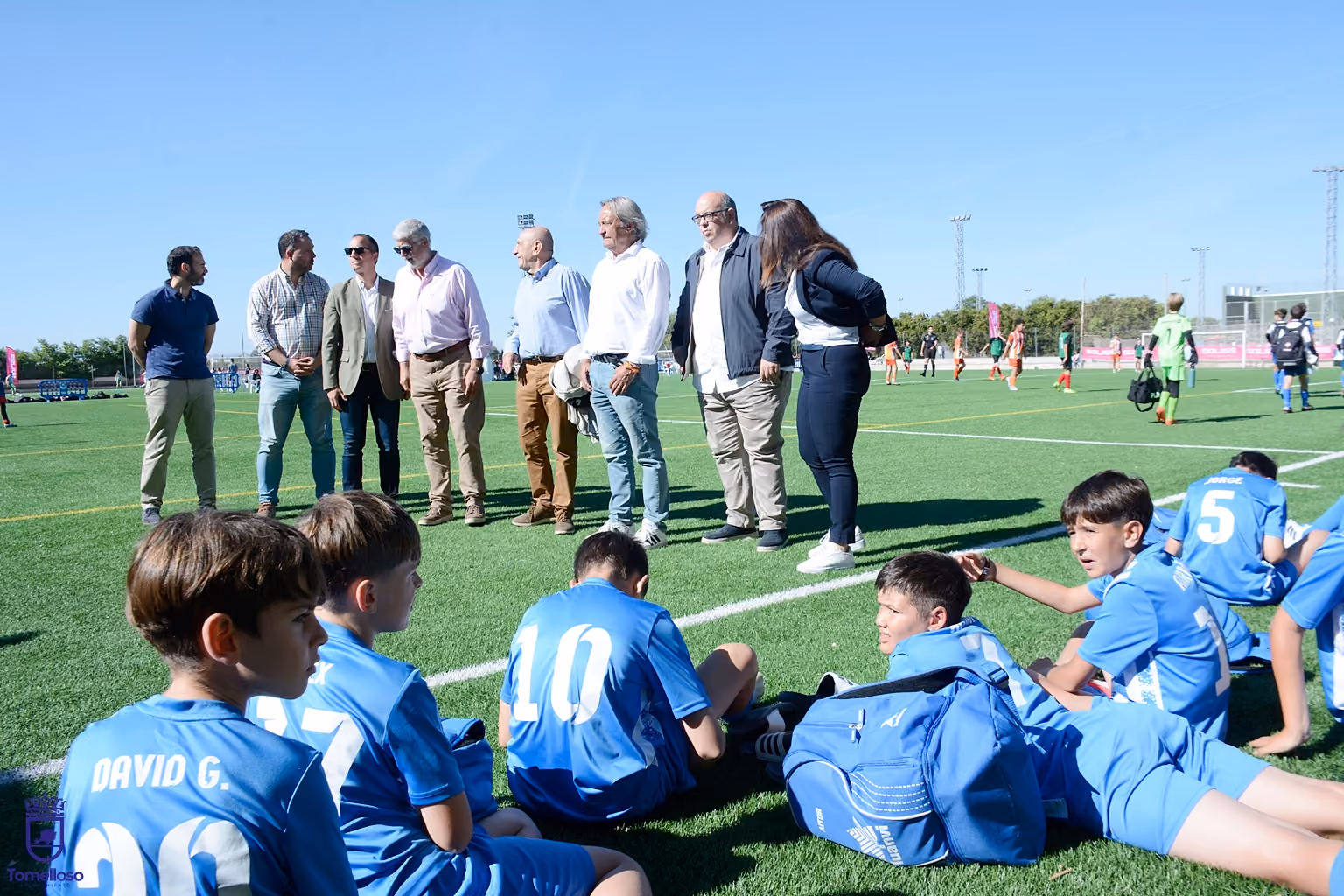 Los responsables municipales y federativos, durante la clausura del torneo