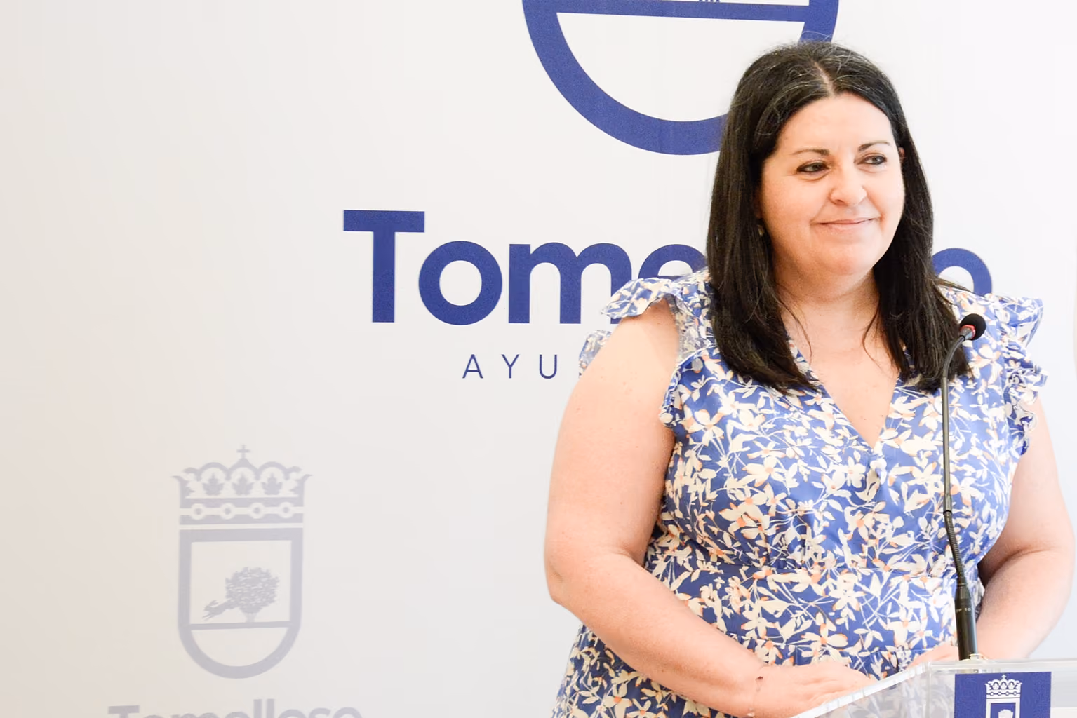 La concejala de Cultura, Inés Losa, durante el anuncio de las distinciones Viñadores 2025