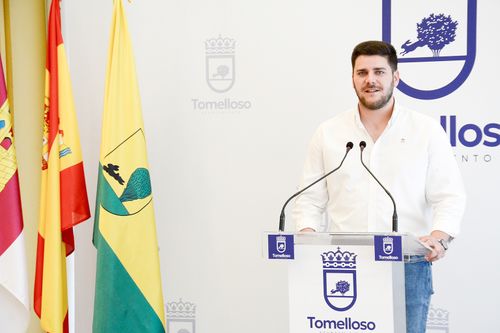 Manuel Marquina, concejal de Festejos, ha anunciado los conciertos y espectáculos musicales de la Feria y Fiestas 2025