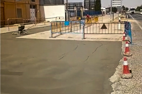 Uno de los tramos reparados en la vía de servicio de la N-310