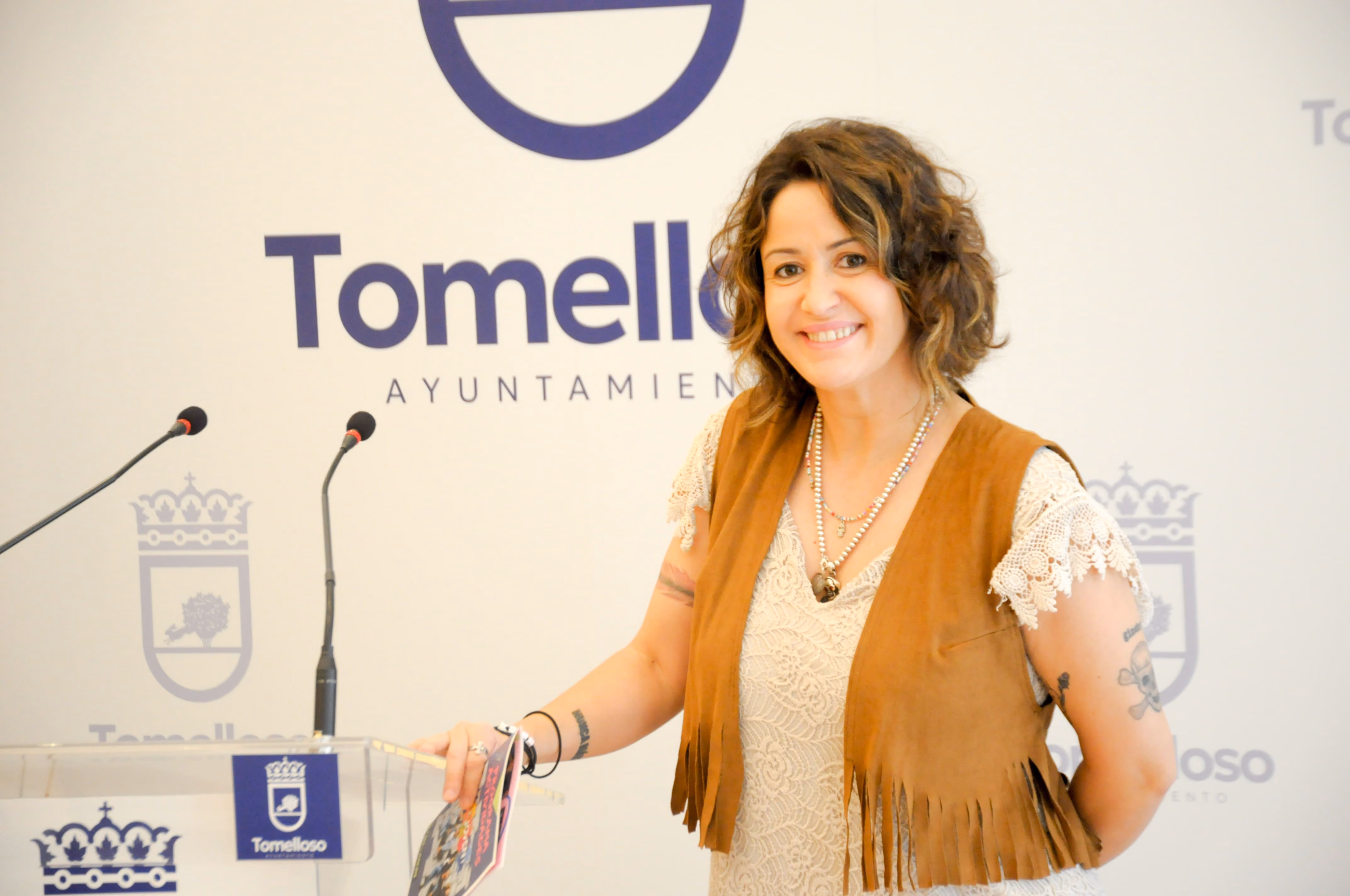 Carmen López presenta la nueva programación del Centro Joven