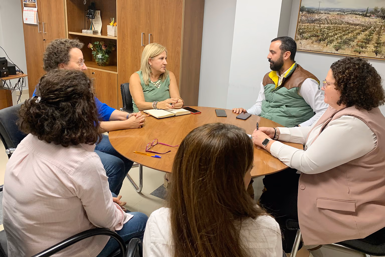 Reunión de la concejala de Recursos Humanos, Eloísa Perales, con responsables de Inserta Empleo
