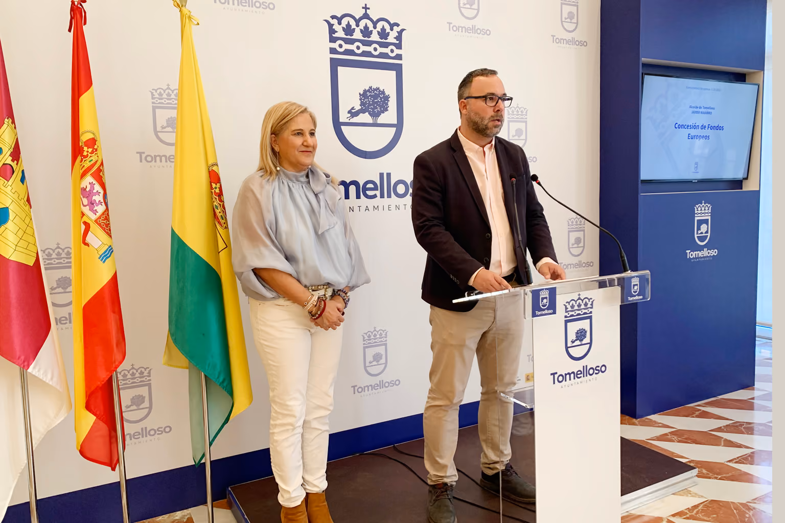 Javier Navarro y Eloísa Perales durante la rueda de prensa en la que han anunciado la asignación de fondos europeos