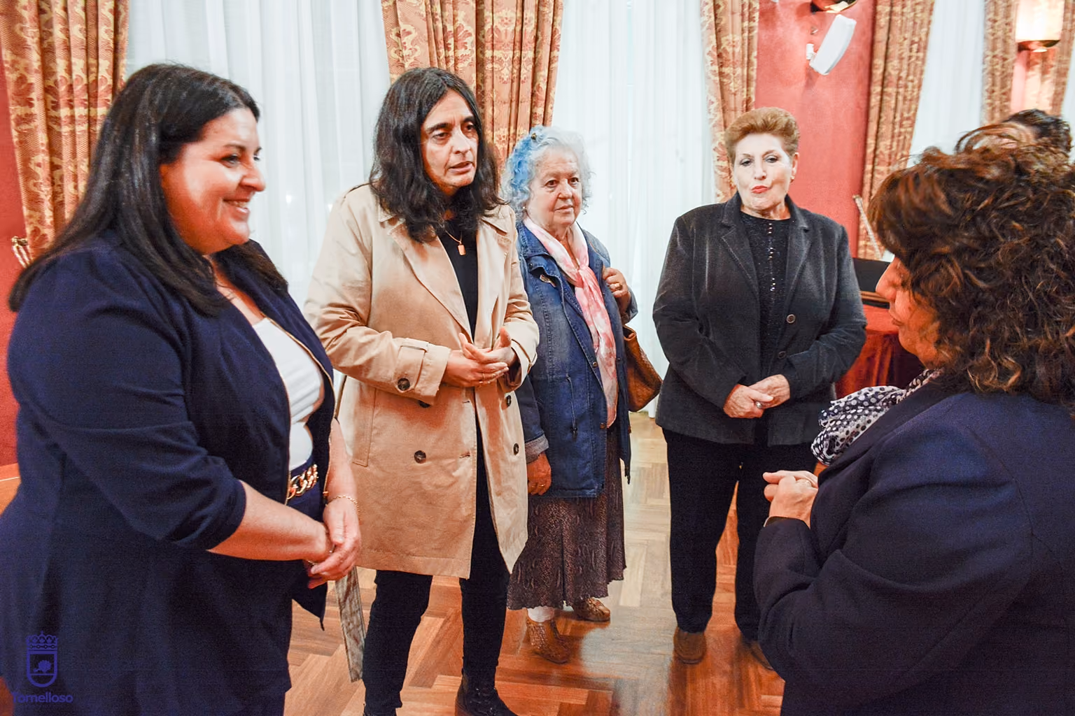 Inés Losa, a la izquierda, con Mar Morcillo y Carmen Fernández