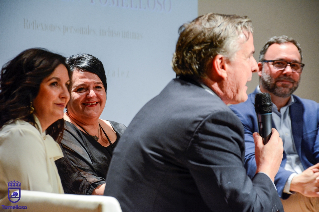 Un momento de la presentación del libro este viernes en el López Torres