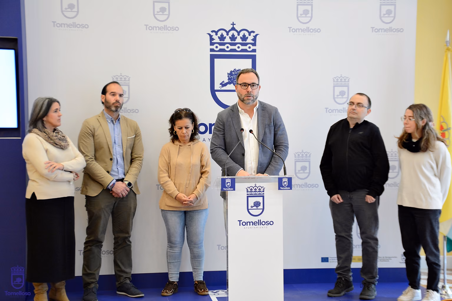 Acto de entrega de la donación de la 10K celebrado en el Ayuntamiento