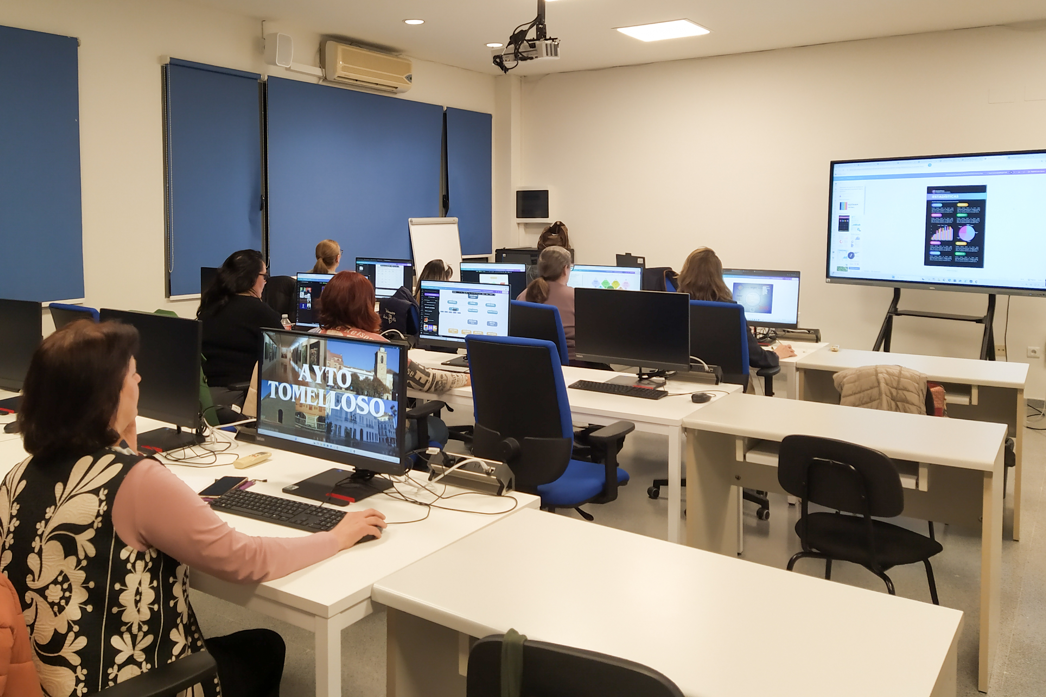 El curso se ha impartido en la sala de usos múltiples del Centro de Empresas CLIPE