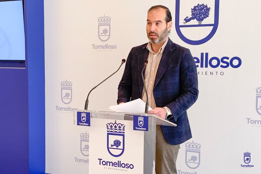 Benjamín de Sebastián en rueda de prensa