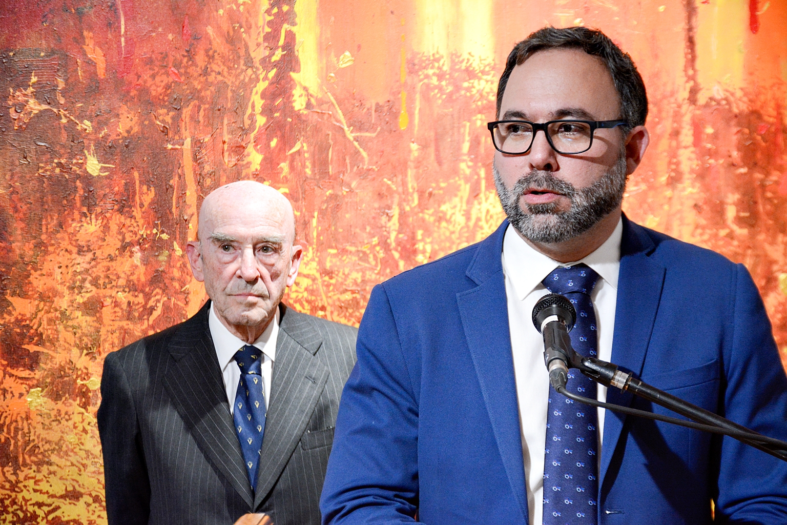 Javier Navarro durante su intervención durante la inauguración de la exposición