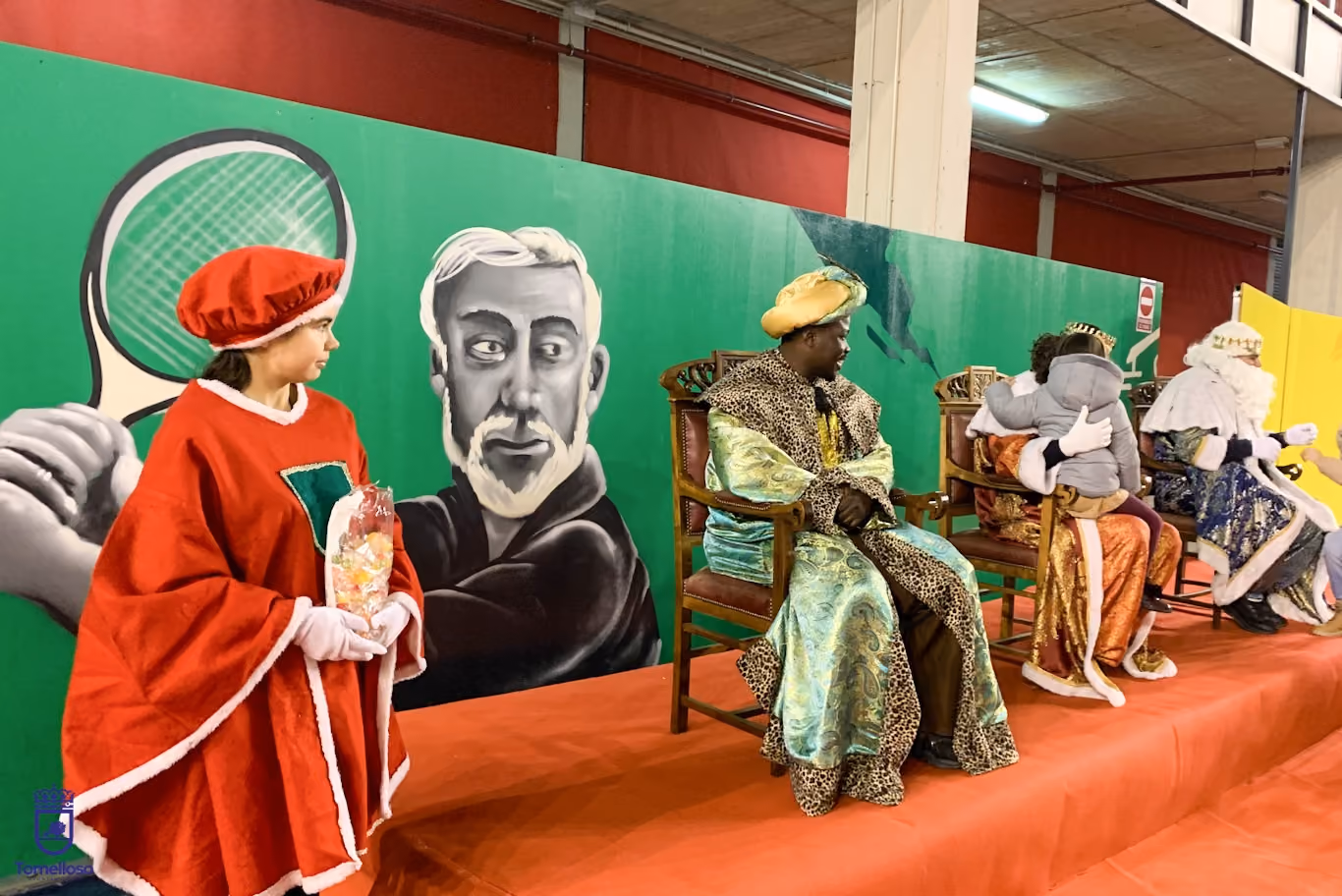 Recogida de cartas por los Reyes Magos en pabellón de la Ciudad Deportiva