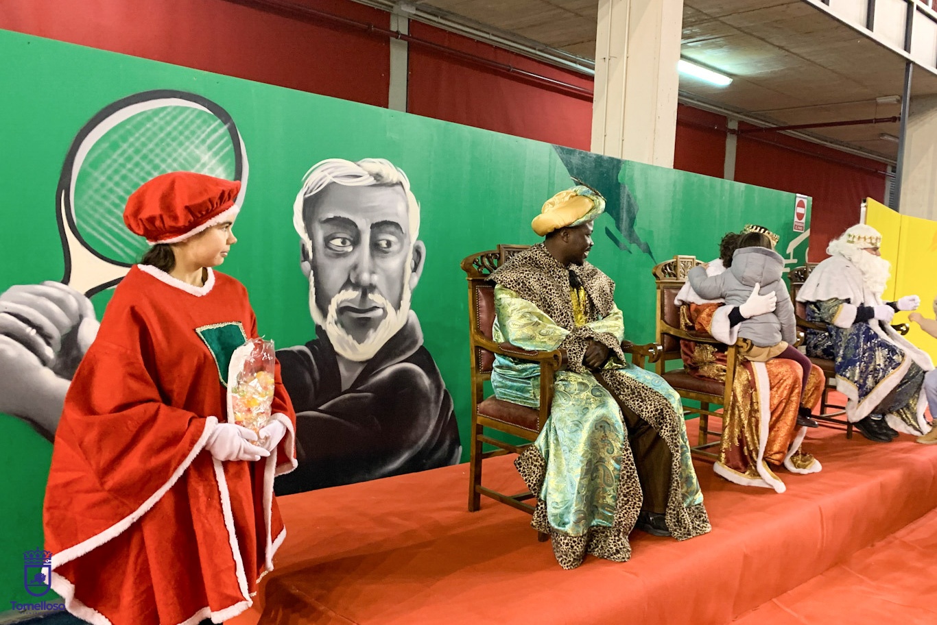 Recogida de cartas por los Reyes Magos en pabellón de la Ciudad Deportiva