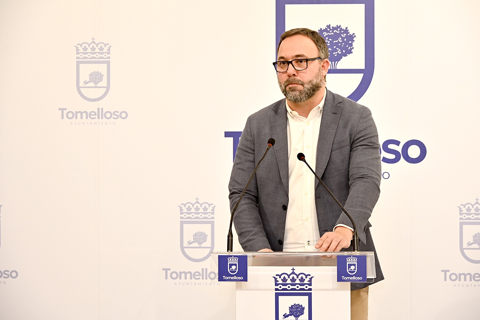 Javier Navarro en rueda de prensa