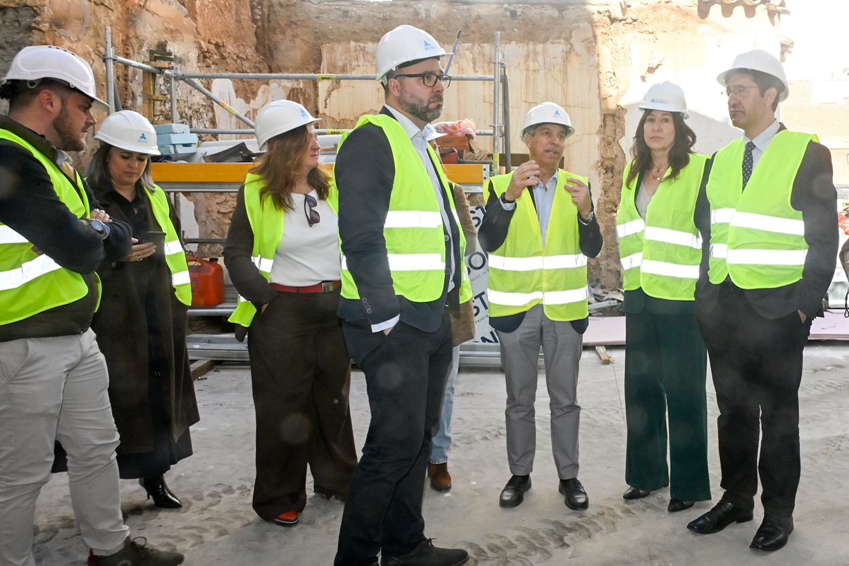 Visita al hotel de grupo ANRO