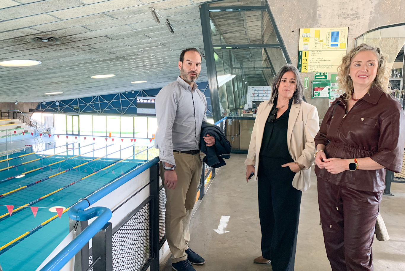 Visita de la vicepresidenta de Deportes de la Diputación Provincial a la Ciudad Deportiva