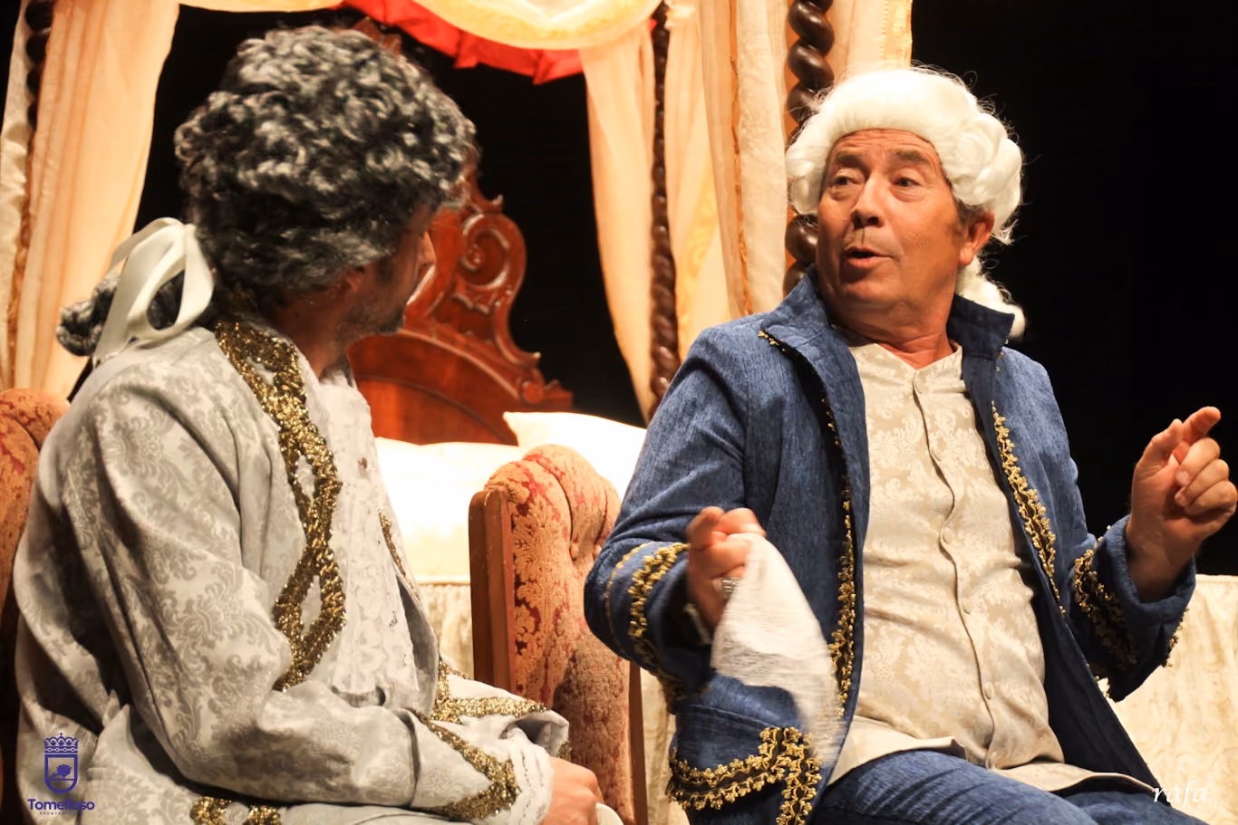 Julián Espinosa en una escena de El Enfermo Imaginario con Airén Teatro