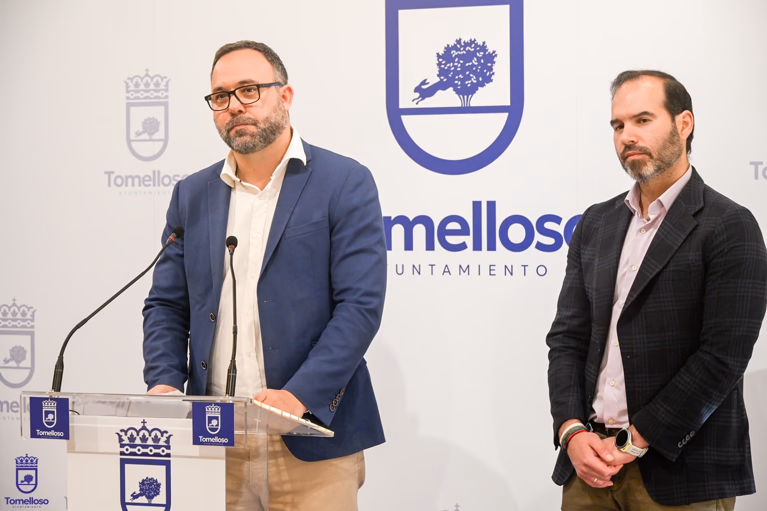 Javier Navarro y Benjamín de Sebastián durante la presentación de la Gala del Deporte 2025