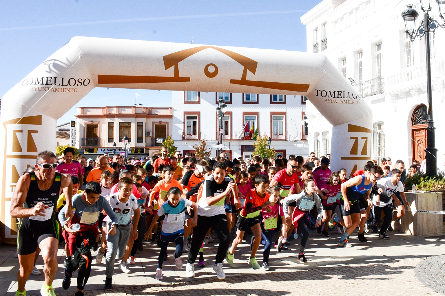 Salida de una edición anterior de la Carrera Popular