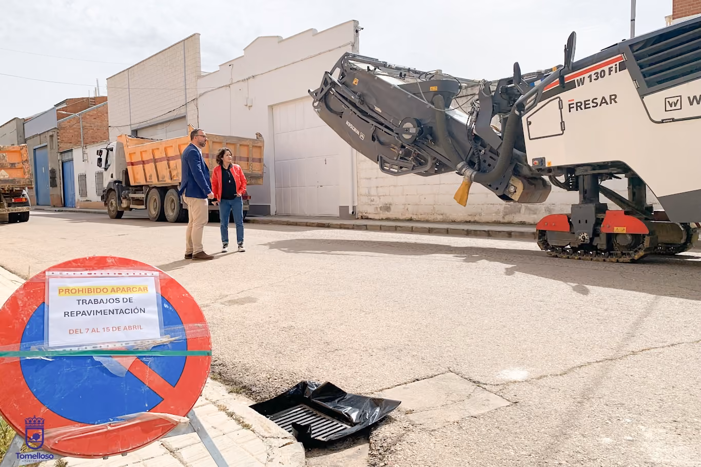 El alcalde y la concejala de obras han visitado los trabajos de inicio de la Operación Asfalto 