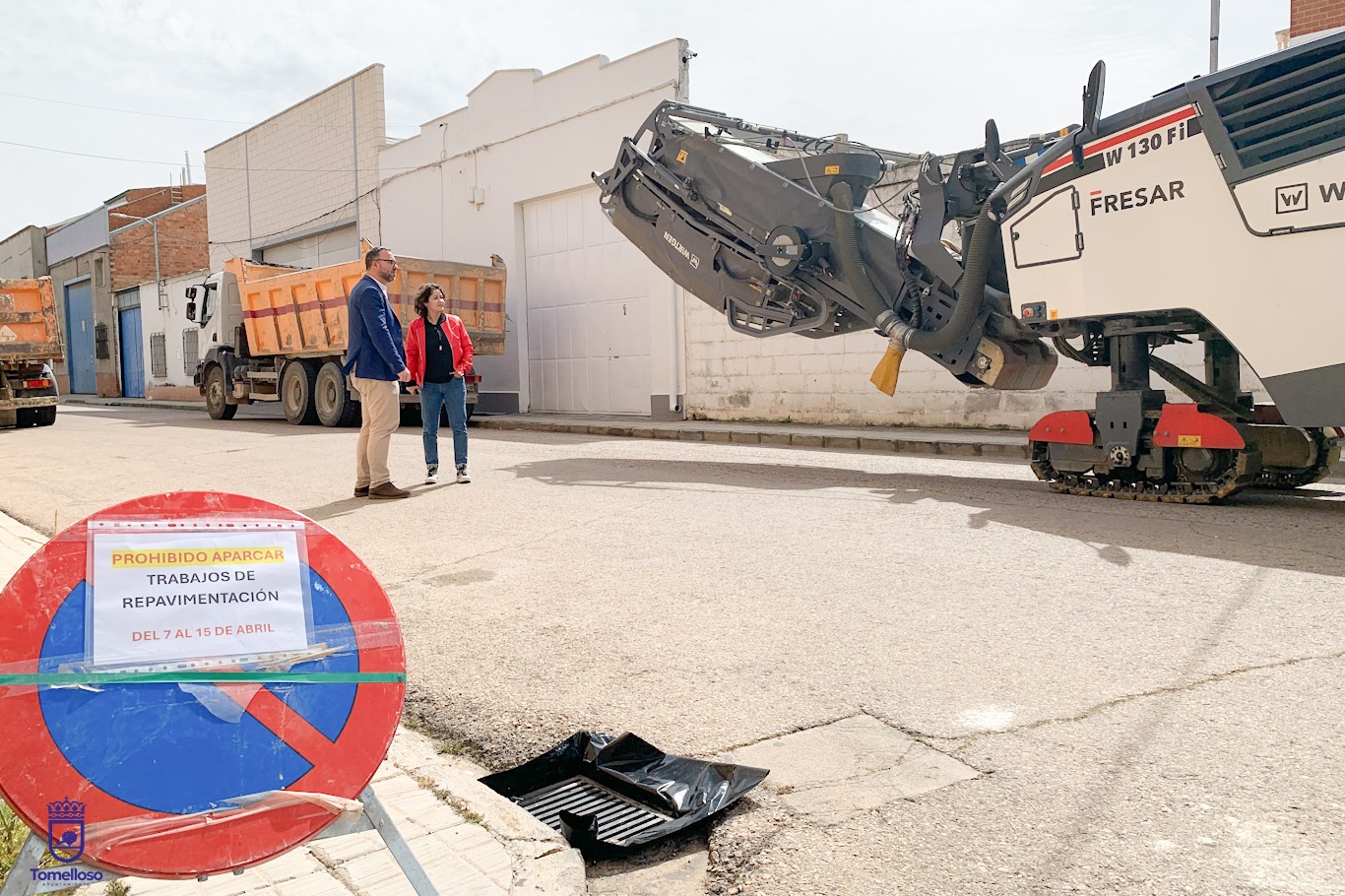 El alcalde y la concejala de obras han visitado los trabajos de inicio de la Operación Asfalto