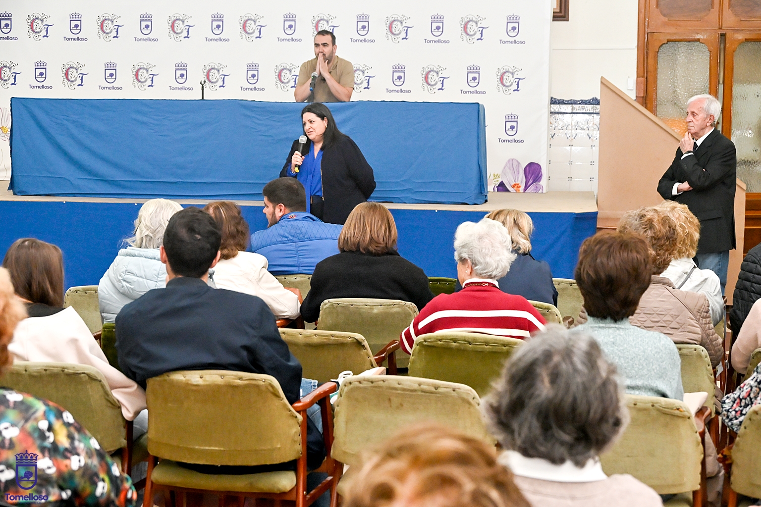 Inés Losa durante la presentación del ponente