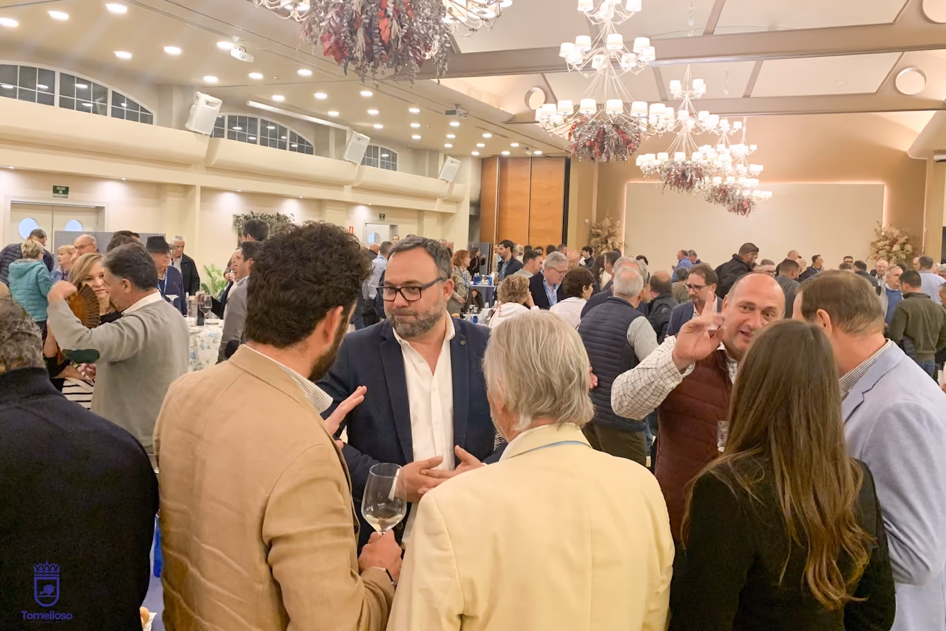 Javier Navarro participó en encuentro con participantes del 16 Congreso Nacional de Regantes