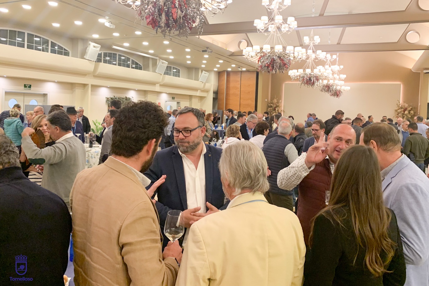 Javier Navarro participó en encuentro con participantes del 16 Congreso Nacional de Regantes