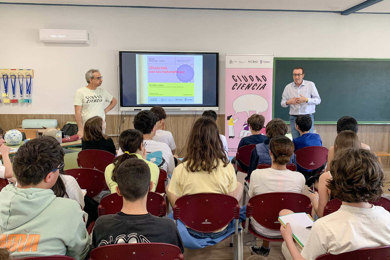 Taller ¡Conéctate con las matemáticas! en el IES Airén