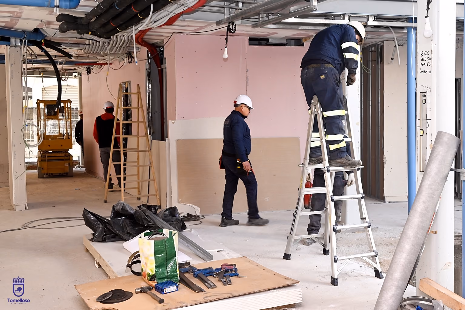 Foto trabajadores en obra