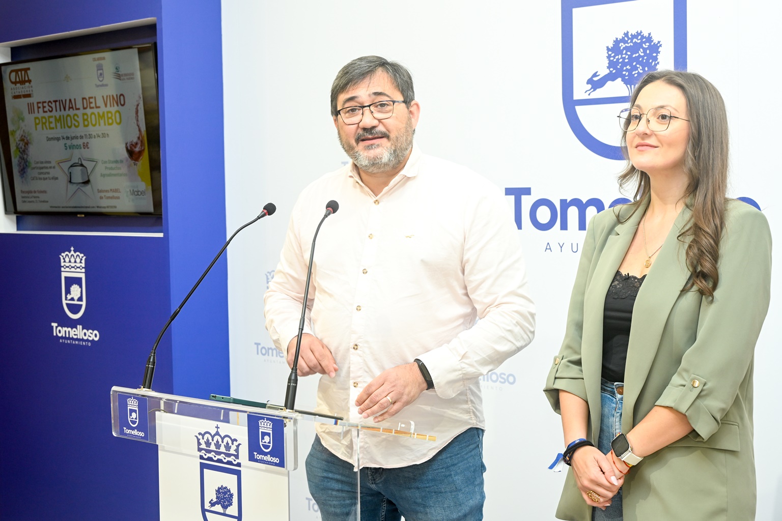 José Fernando García y Rocío Valentín durante la presentación del evento.