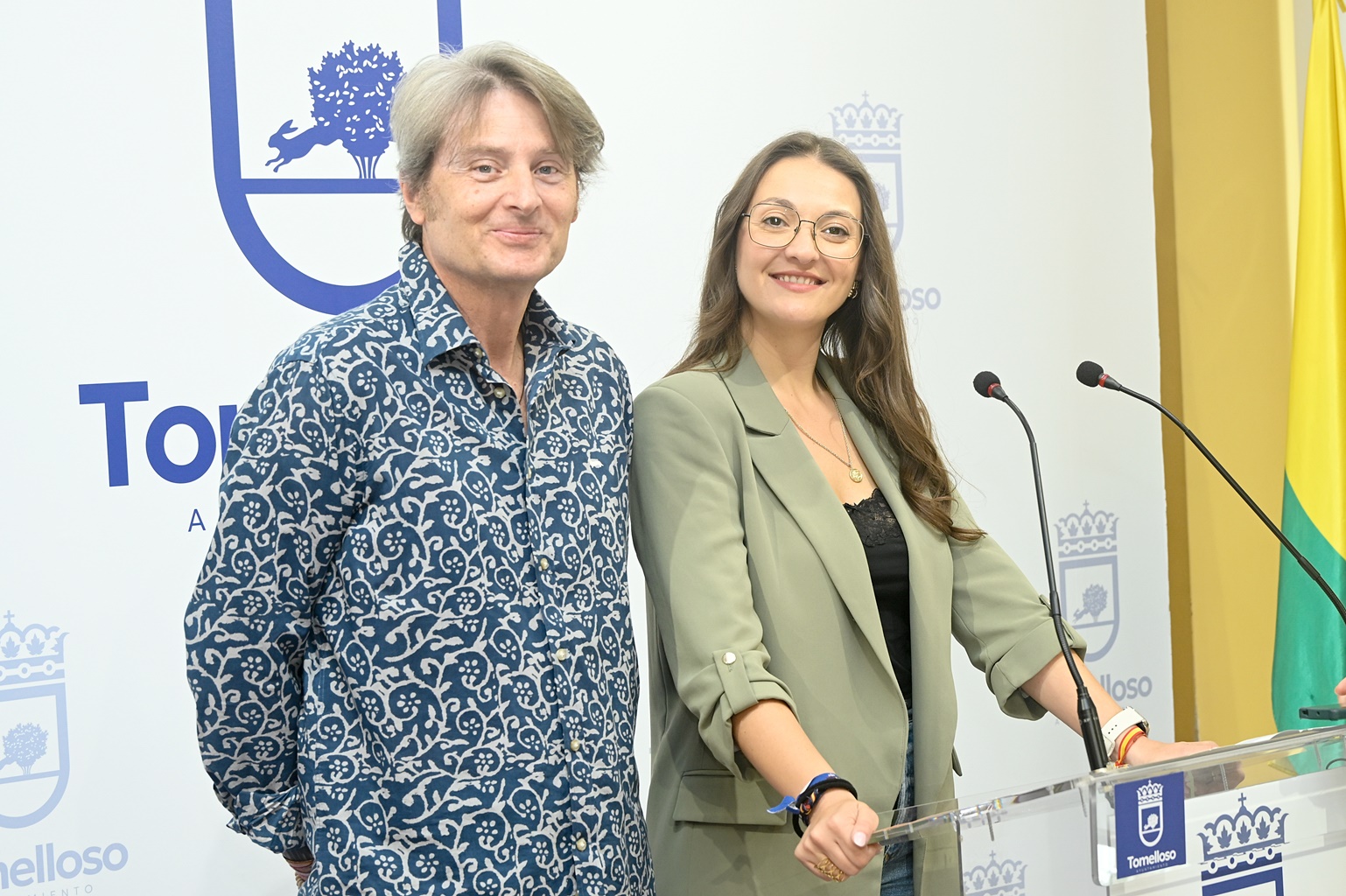 Enrique Sánchez y Rocío Valentín durante la presentación de la Gala del Comercio 2026