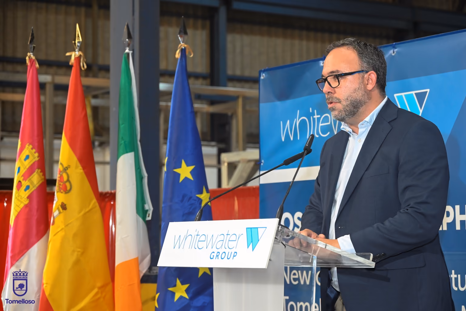 Javier Navarro durante la presentación del proyecto de Whitewater en Tomelloso