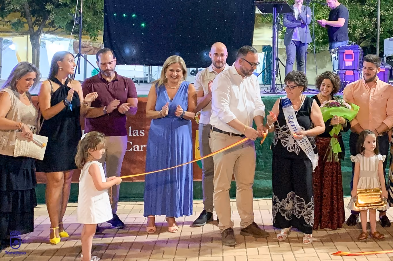 Inauguración fiestas del Barrio del Carmen - corte de cinta