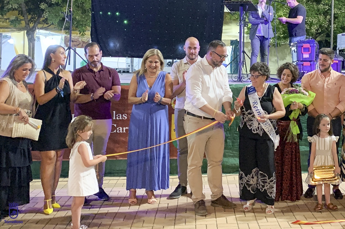 Inauguración fiestas del Barrio del Carmen - corte de cinta