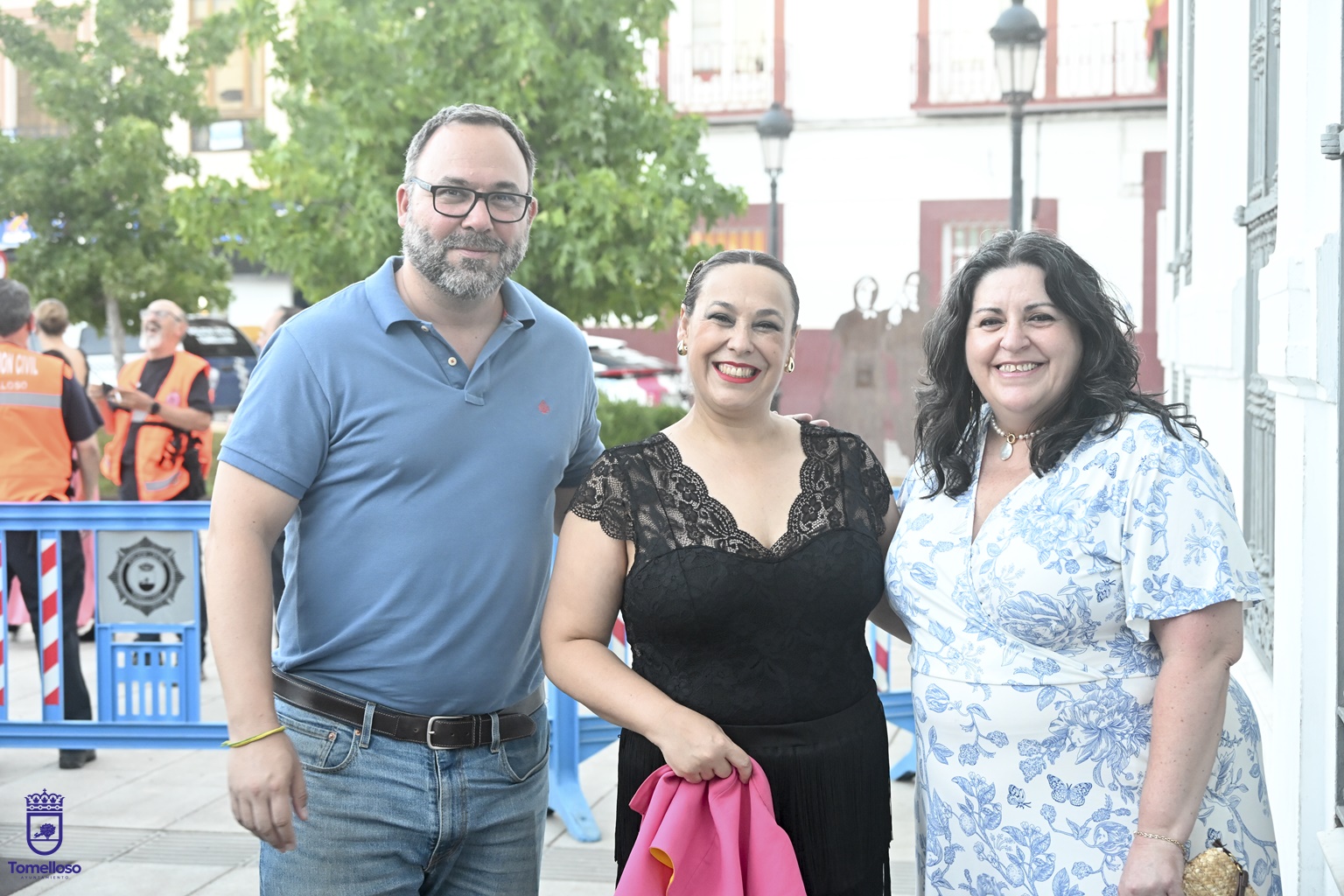 Javier Navarro e Inés Losa con Rosa Mercedes