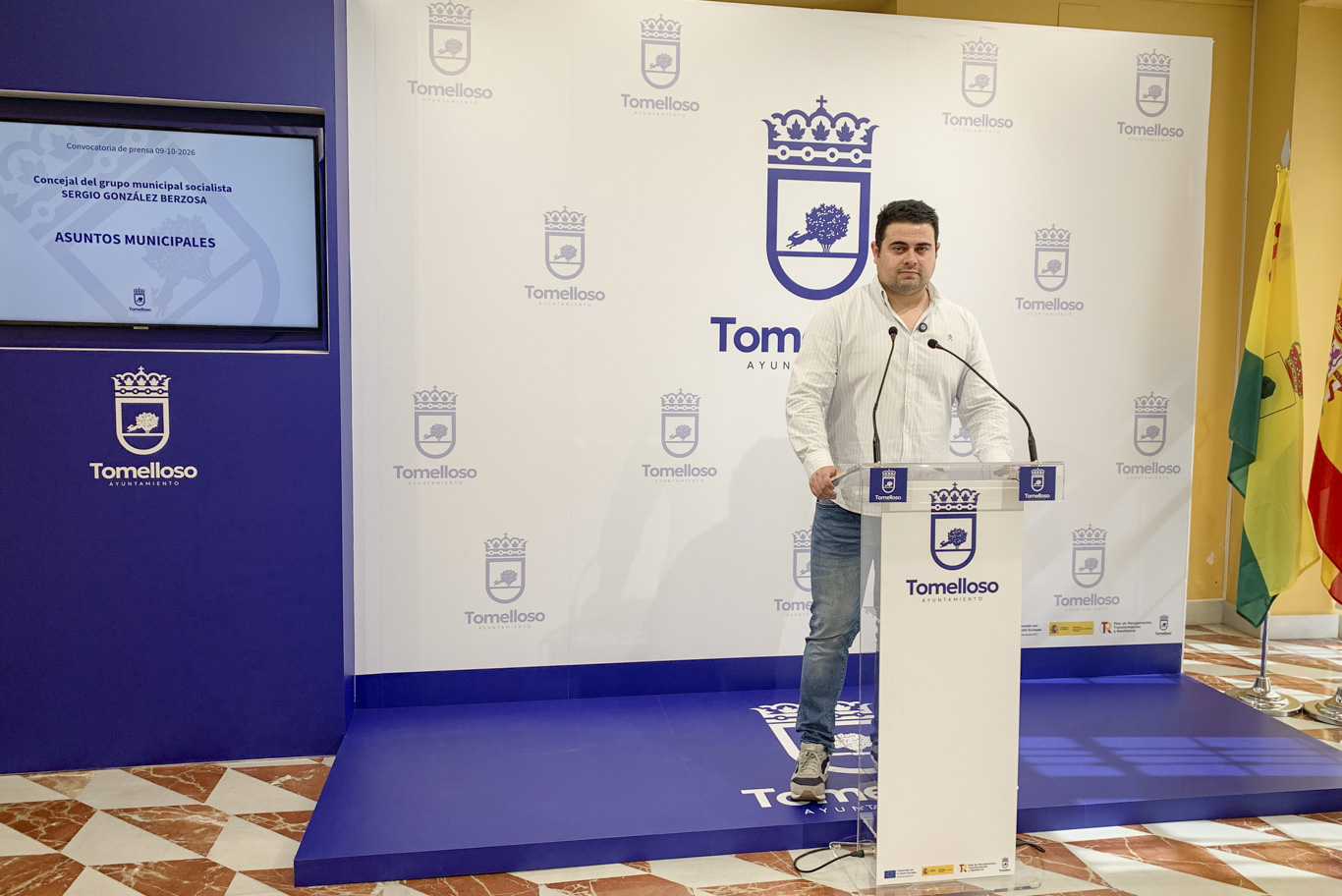 Sergio González, concejal del grupo municipal socialista, en rueda de prensa