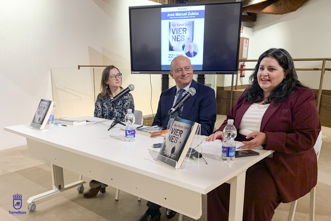 Presentacion novela Viernes de José Manuel Zuleta, en CALMA