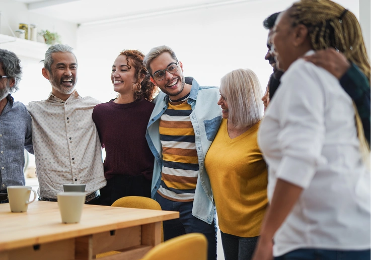 Groupe de travailleurs heureux dans une entreprise