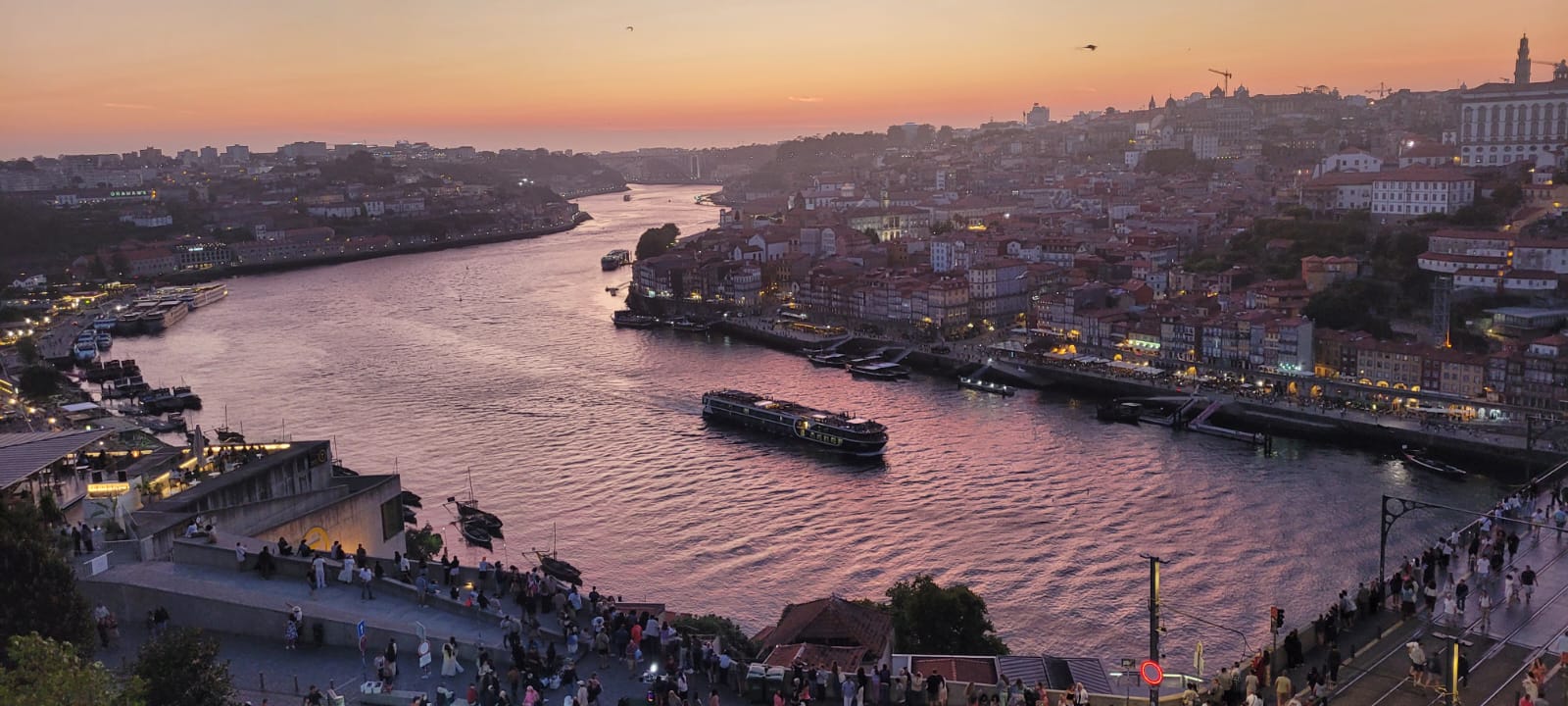 El vino de Oporto: historia embotellada