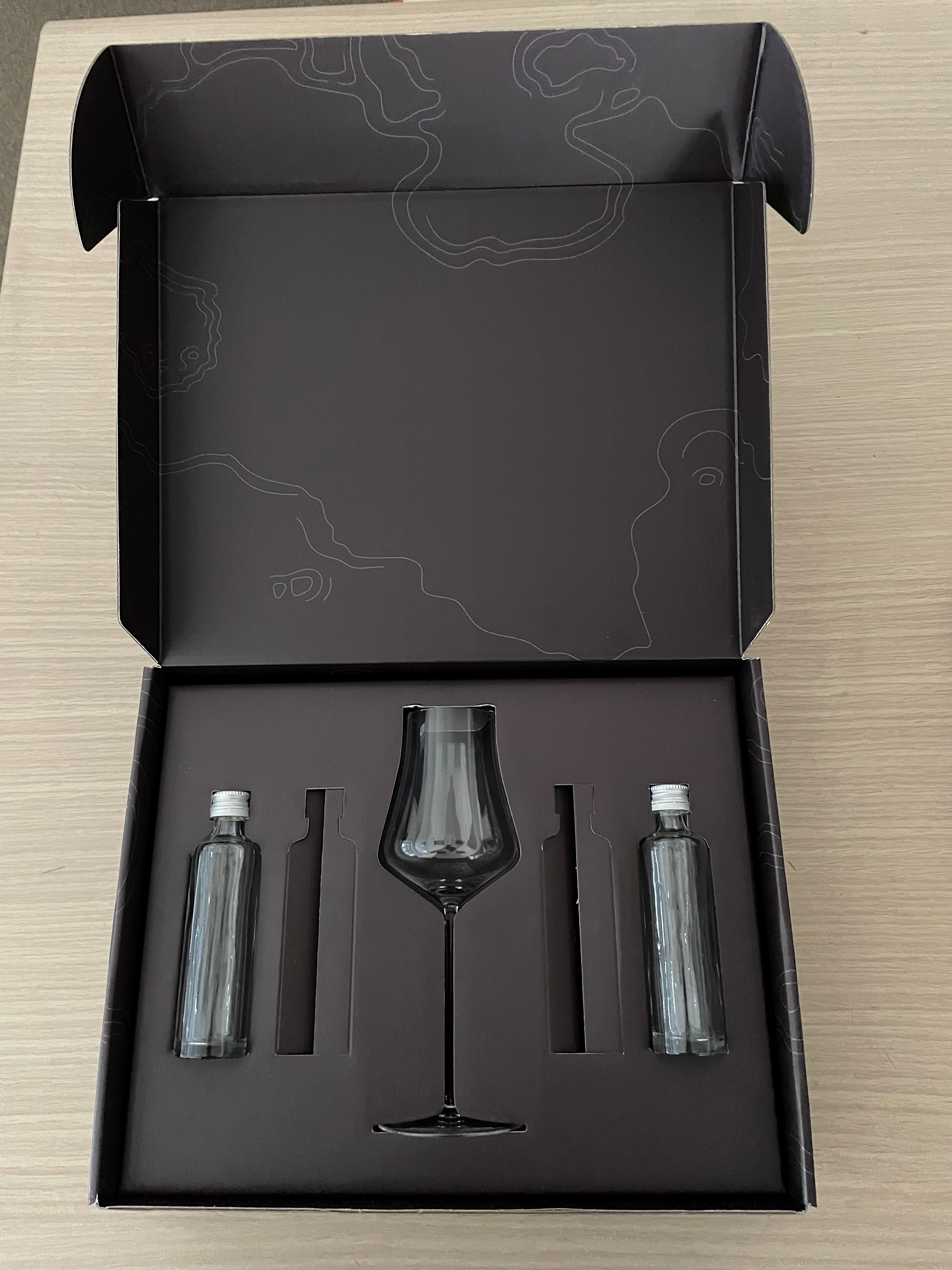 Krabice na míru na lahve a lahvičky