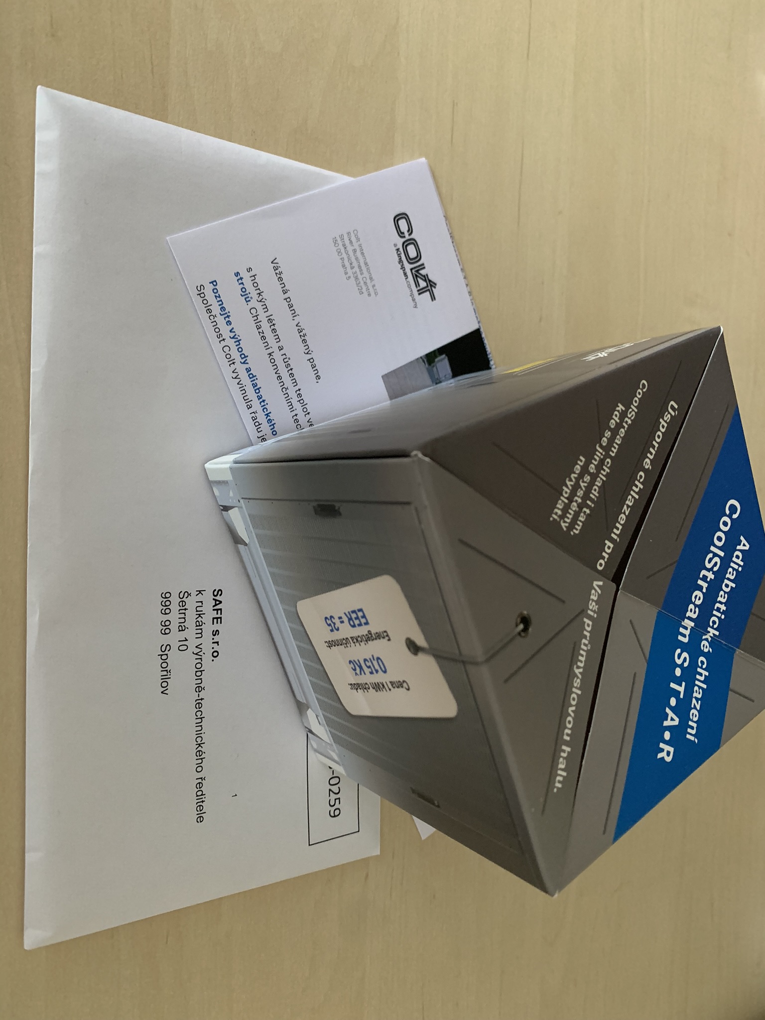 ruční kompletace atypických zásilek