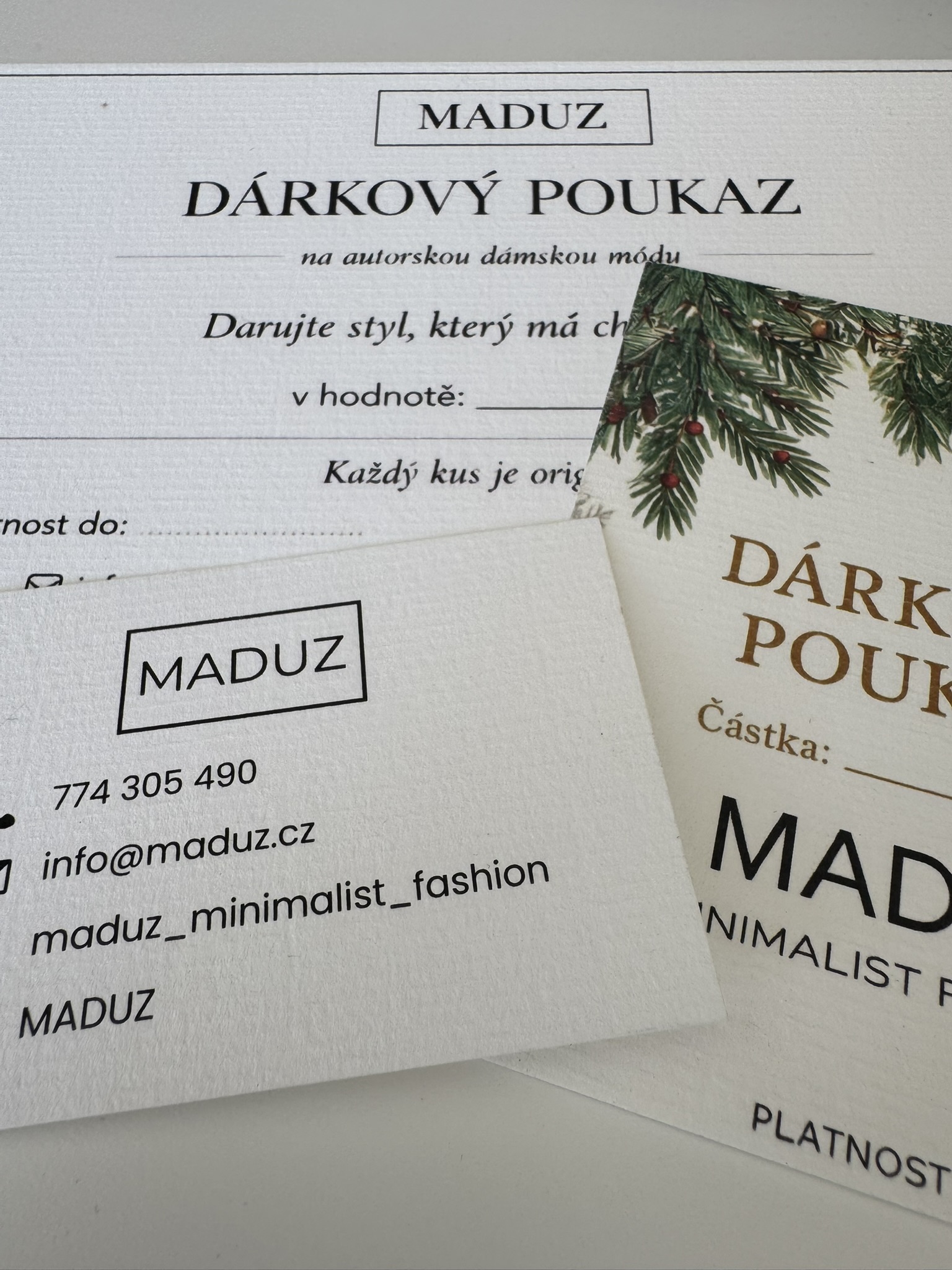 tisk dárkových poukazů, vizitek