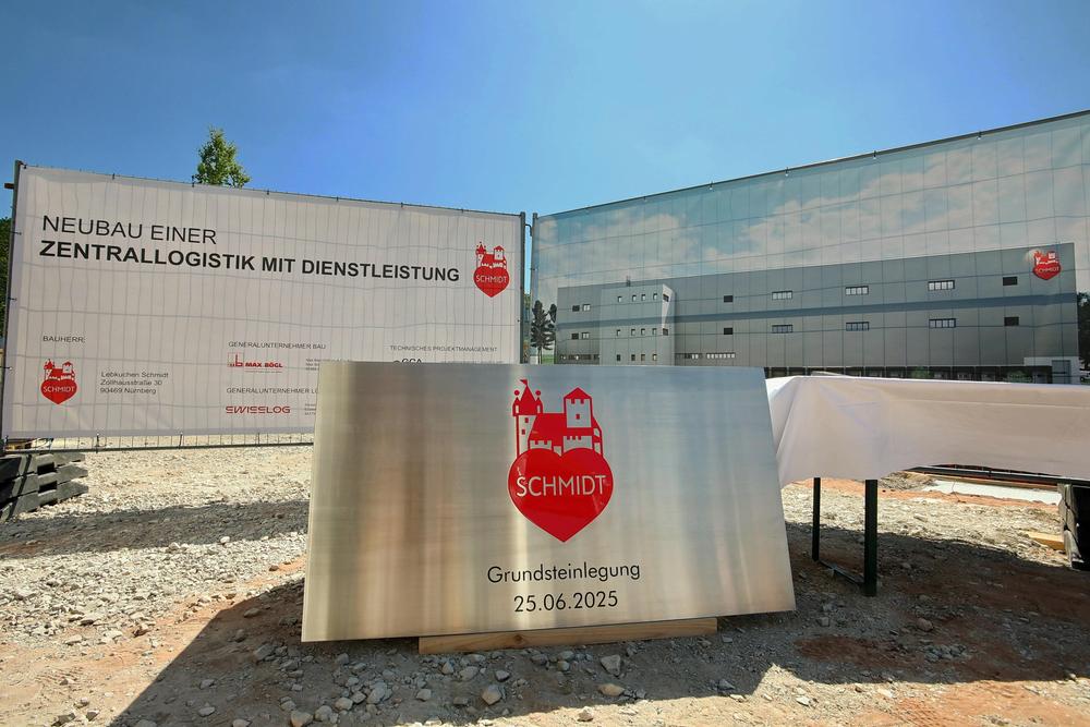 Lebkuchen-Schmidt and Digilo: Digitizing Tradition for Zero-Error Holiday Logistics