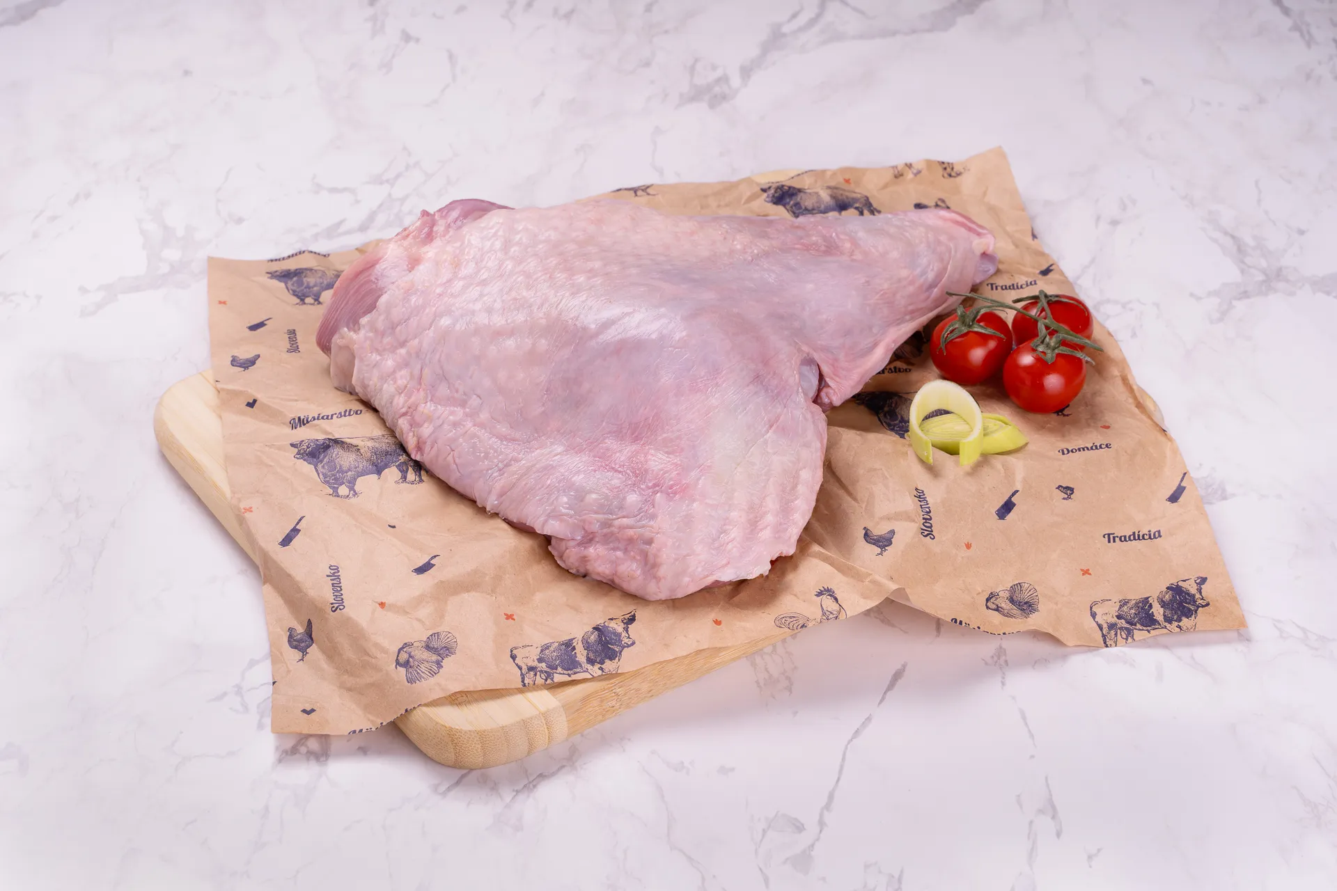 Morčacie stehno s kosťou a kožou