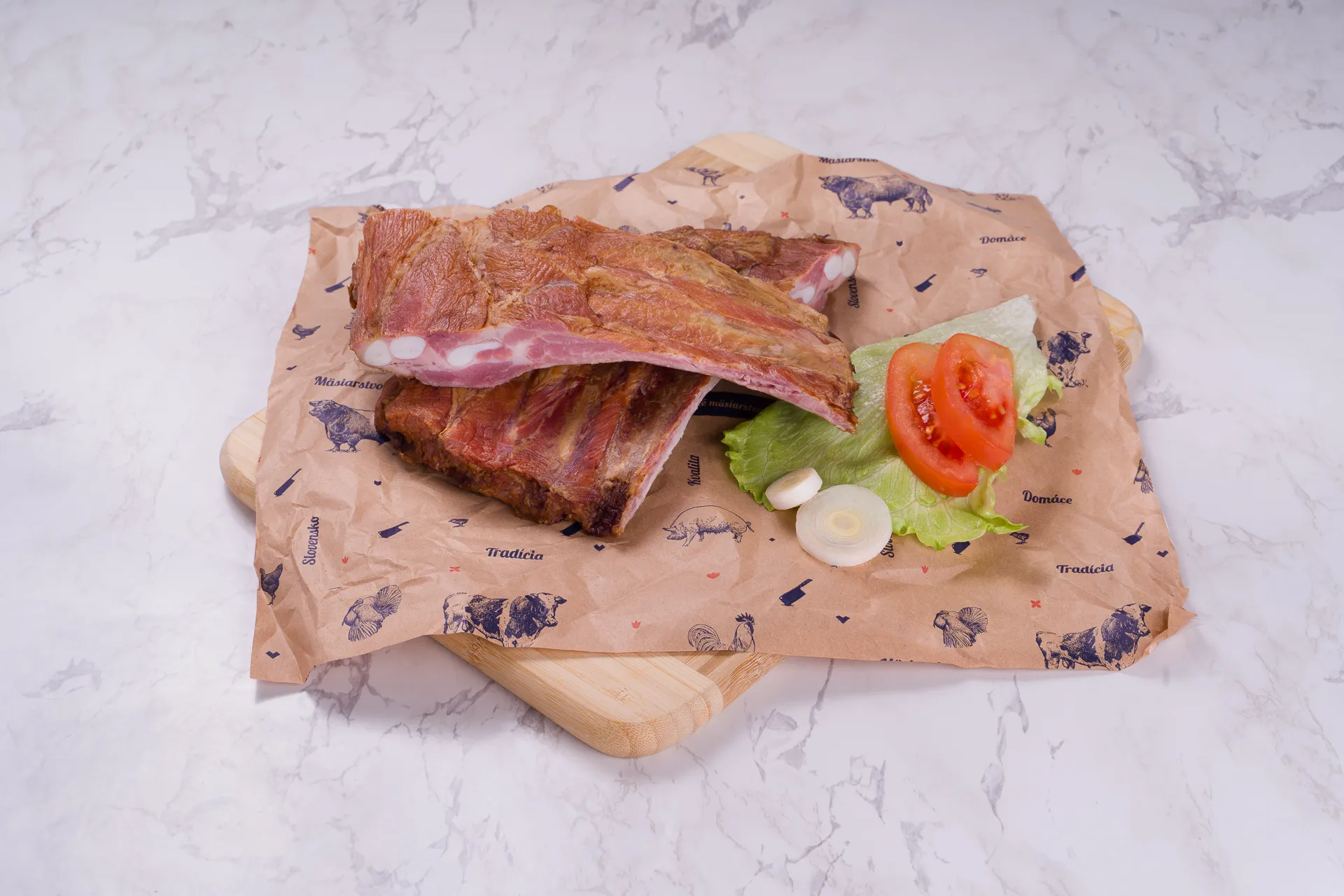 Údené rebrá ploché