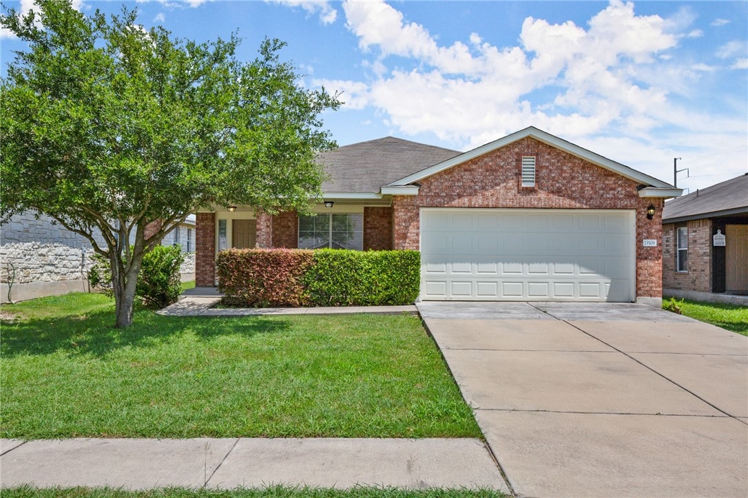 Real estate in Manor Texas area