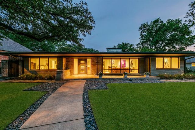 Highland Park community and local scenery