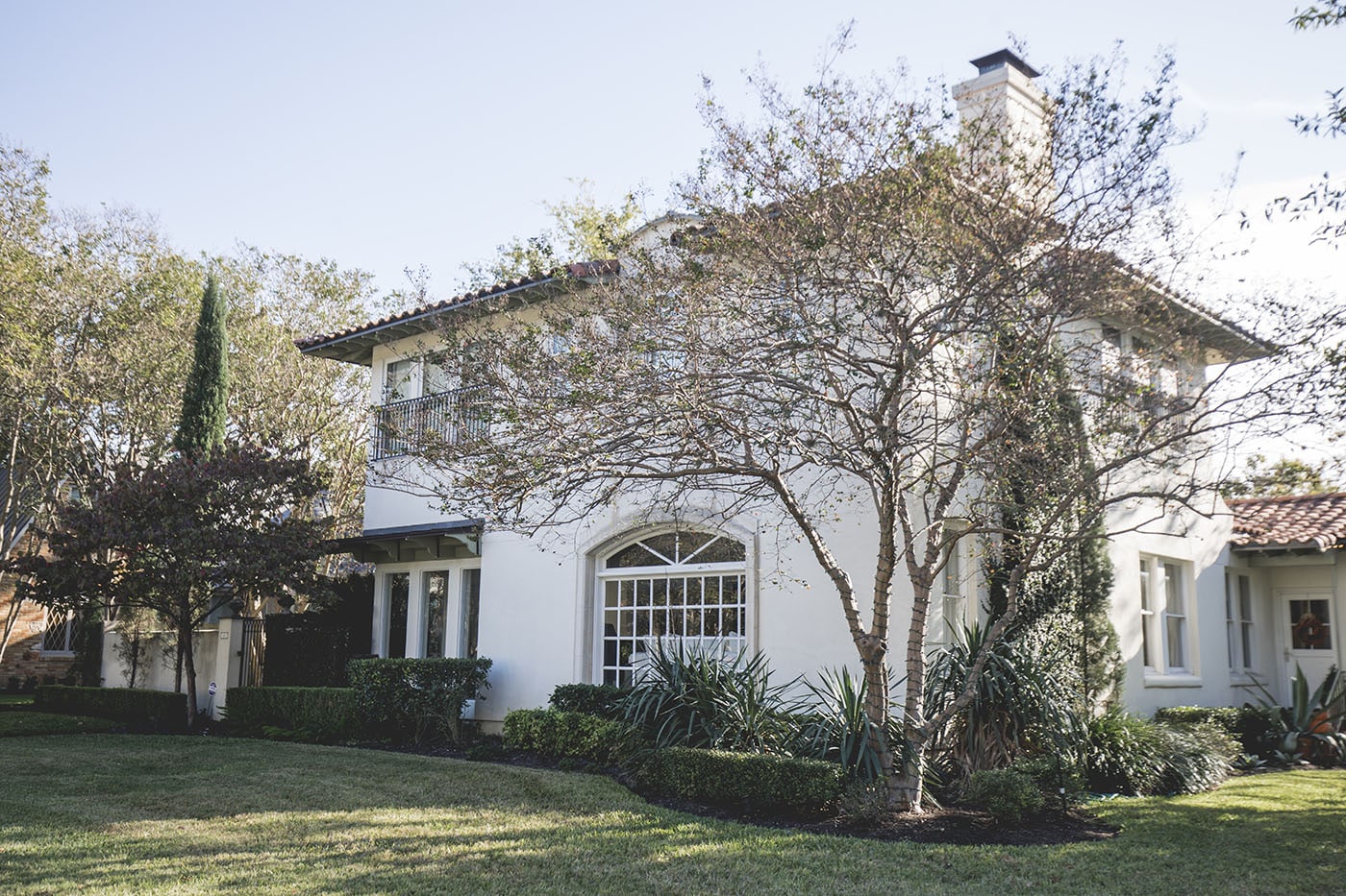 Homes and streets in Clarksville TX